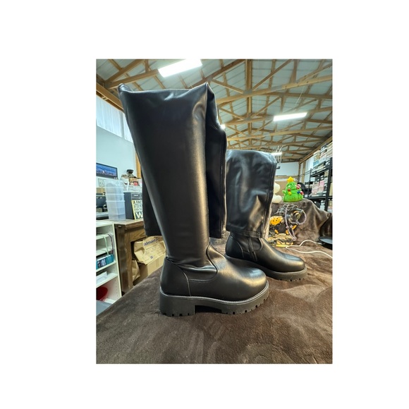 Azalea Wang Shoes - Azalea Wand Thigh High Surgical Boots size 8.5